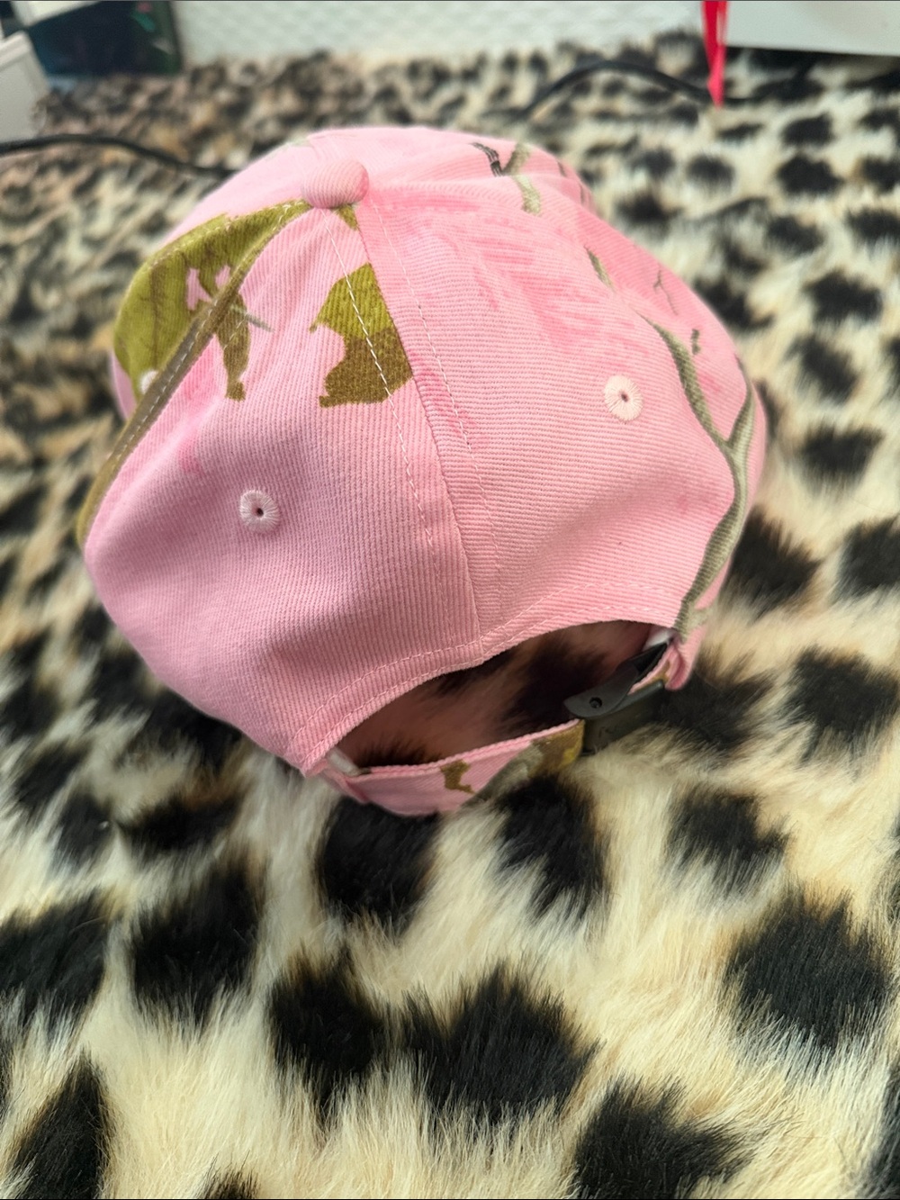 Pink Real Tree Hat - Picture 4 of 8